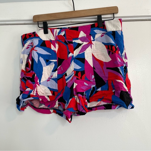 Nine West Pants - Nine West Vibrant High Waist Women's Shorts large floral pink blue